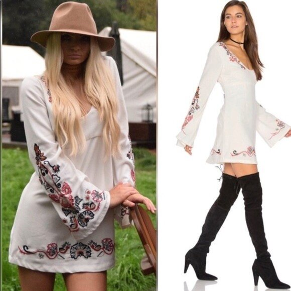 Free People Dresses & Skirts - Free People Embroidered Holiday Folk Mini Dress in Ivory Combo - Size 4